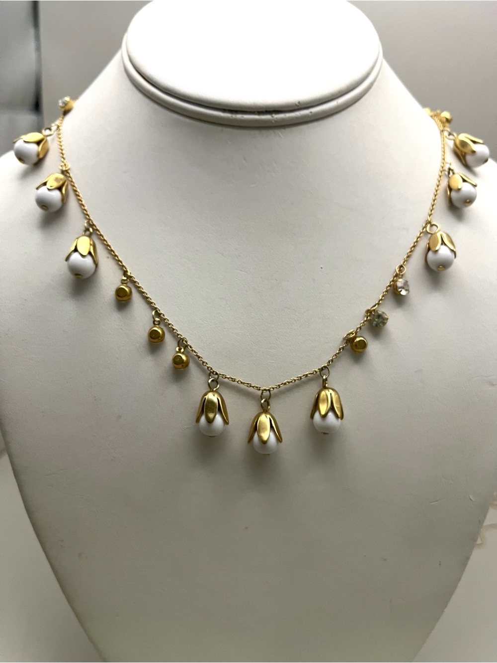 Ann Taylor Gold Tone White Tulip Bud Charm Necklace Floral Dangle Crystal Statio